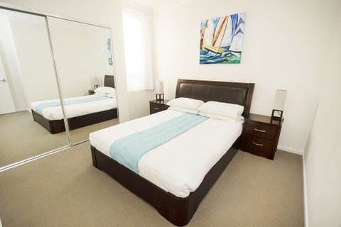 Curtis Central Apartments - Accommodation Perth 1