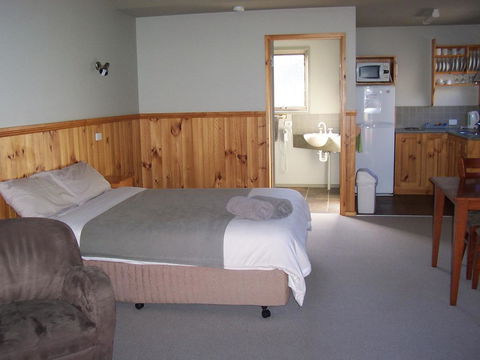 D'Altons Resort - Accommodation Perth 2