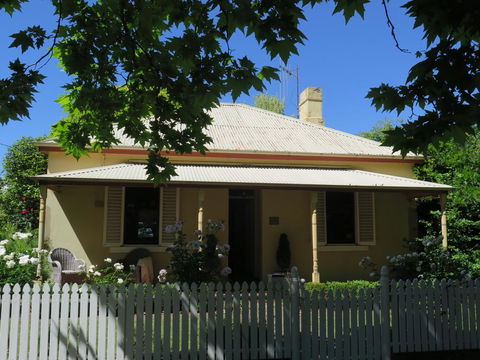 Dalton Cottage - Accommodation Perth 0