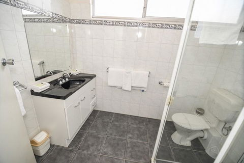 Dandenong Motel - Accommodation Perth 1