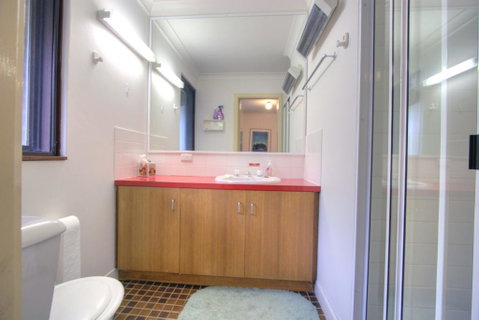 Dauphine 3/23 Townsend Street - Accommodation Perth 3