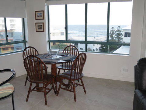 Deepwater Cove Unit 7, 68 Lower Gay Terrace, Bulcock Beach - Perth Resorts 2