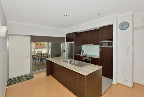 Del Mar 28 - Accommodation Perth 2