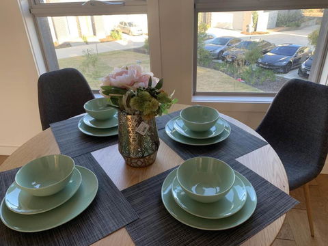 Delicate And Peaceful Bundoora Townhouse 13-R3 - Accommodation Perth 1
