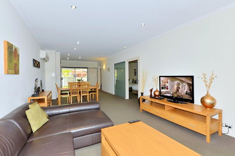 DelMar 3 - Accommodation Perth 3