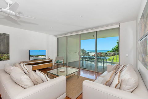 DIRECT BEACH ACCESS - 3 BED APART - CABARITA BEACH - Perth Resorts 1