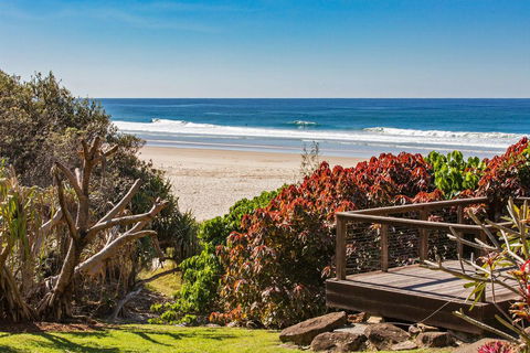 DIRECT BEACH ACCESS - 3 BED APART - CABARITA BEACH - Perth Resorts 0
