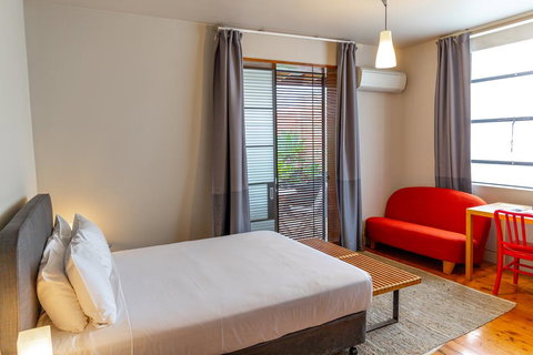 Dive Hotel - Accommodation Perth 1