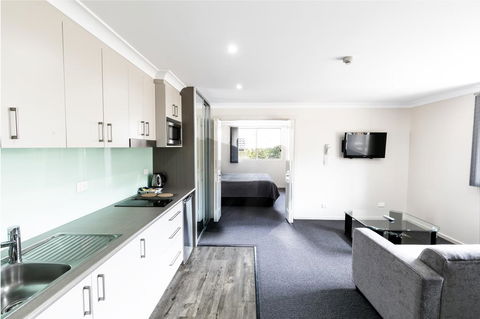 Dolphin Shores - Accommodation Perth 3