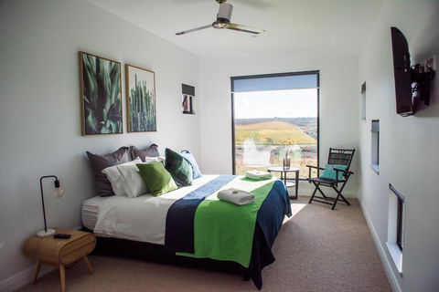 Dragonfly Cottages - Accommodation Perth 1