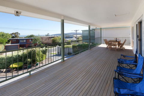 DROMANA BAY VIEWS - DROMANA - Accommodation Perth 0