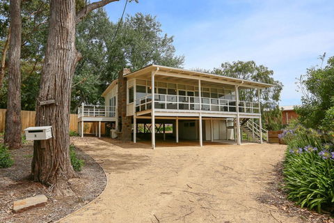 DROMANA BEACH SHACK... - Accommodation Perth 1