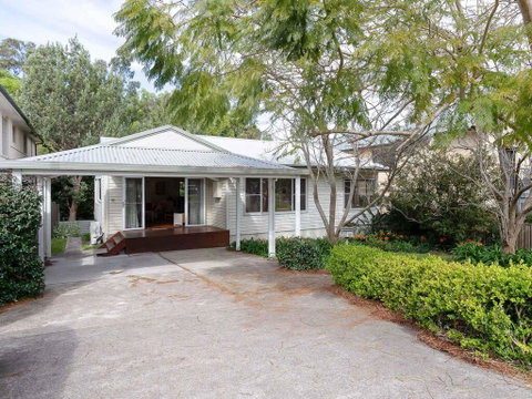 Dutchies Haven', 11 Christmas Bush Ave - Air Con, Large Enclosed Yard, 2 Minute Walk To Dutchies - Accommodation Perth 0