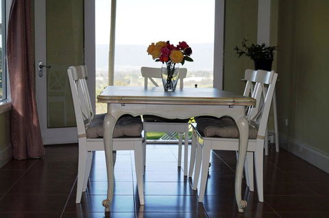 Eagle's View Bed & Breakfast - Accommodation Perth 2