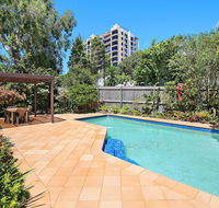 Eastbourne U6 80 Esplanade. Golden Beach - Perth Resorts