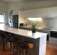 Easy Breezy Beach Shack - Perth Resorts