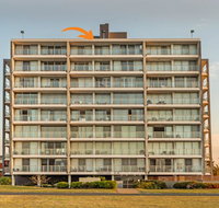 Ebbtide 38 - On The Beach - Accommodation Perth