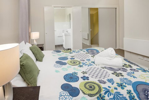 Eclipse 5- Spacious Townhouse - Accommodation Perth 3