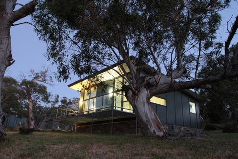 Ecocrackenback 7 - Sustainable Chalet Close To The Slopes - Accommodation Perth 0