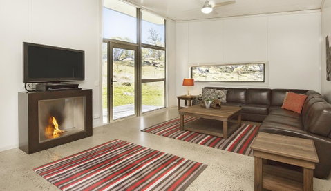 Ecocrackenback 7 - Sustainable Chalet Close To The Slopes - Accommodation Perth 2