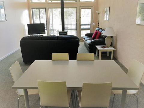 Edgewater Terraces At Metung - Accommodation Perth 3