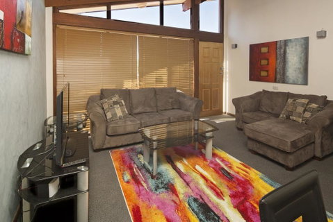 Eliza Lee 3 - Comfortable For The Budget Savvy - Accommodation Perth 2