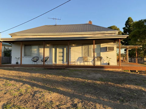 Ellalong Lagoon Home With A View - Accommodation Perth 1