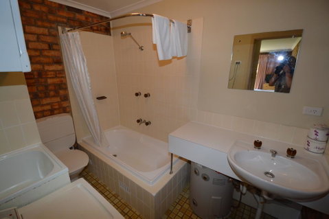 Ellswood 1 - Accommodation Perth 3