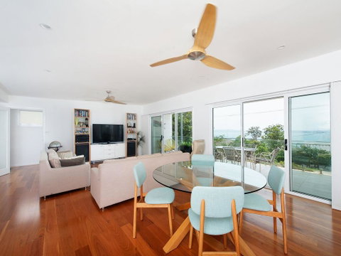 Embracing Dutchies@Nelsons Bay - Accommodation Perth 1