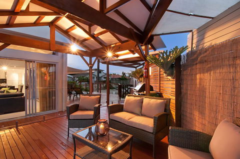 Endless Summer - Accommodation Perth 2