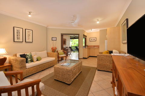 Escape@Hibiscus - Accommodation Perth 0