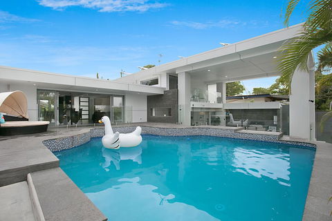 Essence Of Broadbeach - Accommodation Perth 0