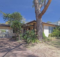 Evan's Retreat' 5 Sandy Point Road - cottage across the road from Sandy Point Beach - Accommodation Perth