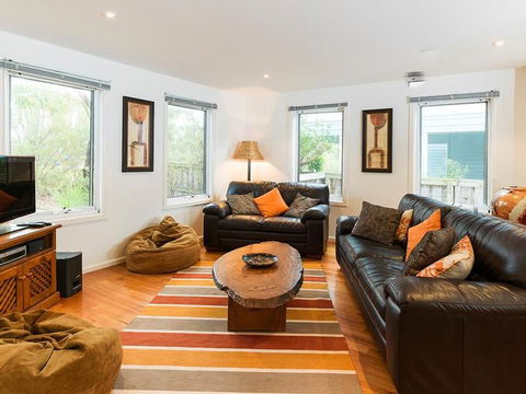 EVERGREEN BEACH HOUSE - Accommodation Perth 1