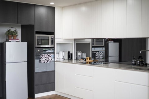 Executive City-centre Apartment With Parking - Accommodation Perth 1
