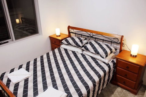 Executively Styled 2 Bed, 2 Bath, Perfect Location - Accommodation Perth 2