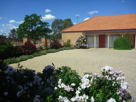 Fairways Bed & Breakfast At Jerilderie - Perth Resorts 0