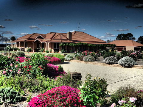 Fairways Bed & Breakfast At Jerilderie - Perth Resorts 3