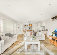 Family House With BBQ Deck Water View and Parking - Perth Resorts