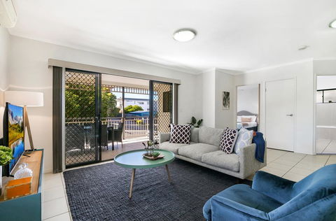Family-Size Duplex In Quiet Neighbourhood - Perth Resorts 0