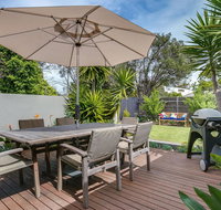 Front Beach Shack - renovated house in a quiet location - Accommodation Perth
