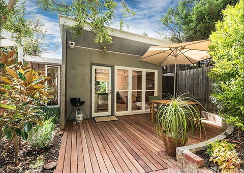 Garden Cottage St Kilda - Accommodation Perth 0