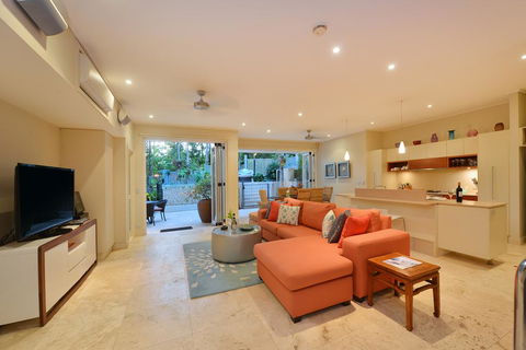 Garden Villa On Murphy - Accommodation Perth 3