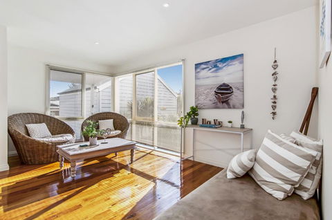 GDay Beach House - Accommodation Perth 1