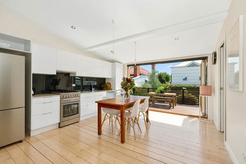 Geelong West Miner's Cottage - Accommodation Perth 3