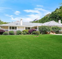 Gerron Park - country luxe tennis court and pool - Accommodation Perth
