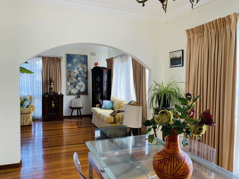 Gertz Home - Accommodation Perth 2