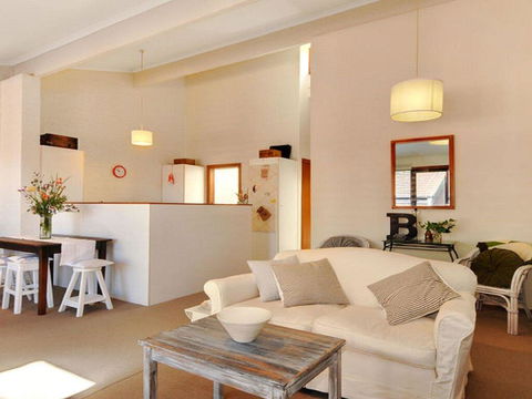 Gibraltar Getaway - Cute, Comfortable & Close To Town - Accommodation Perth 2