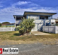 Gillies Getaway at South West Rocks - Accommodation Perth