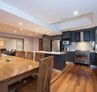 Gippsland Twelve-Spacious and Central with off street parking - Accommodation Perth
